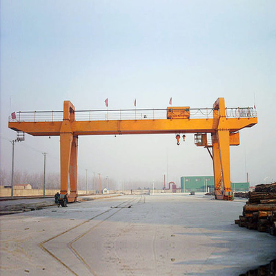 45 toneladas atraviesan el pórtico montado sobre carriles Crane Used In Port de los 35m para los envases de elevación
